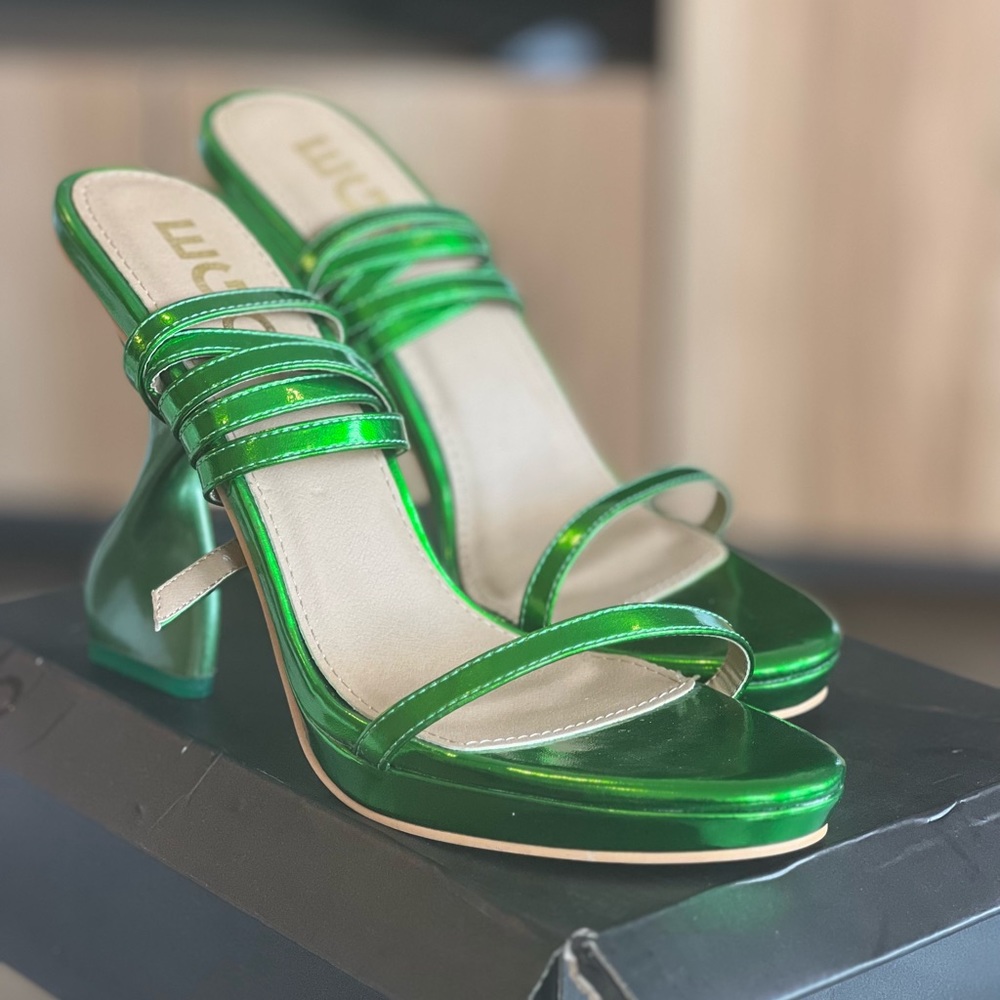 Green Vida Loca Heeled Sandals